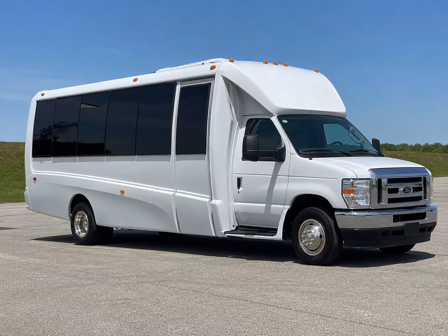 garland concert party bus rental